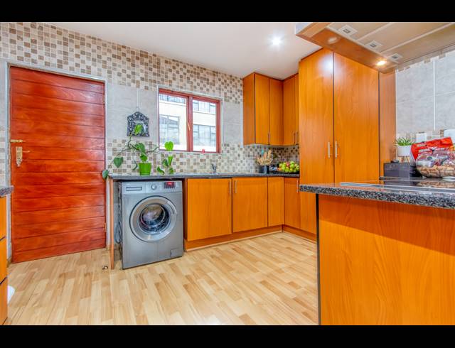 3 BEDROOM HOUSE TO LET IN ALLEN'S NEK
